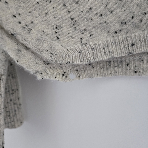 Monrow Long Sleeve Cashmere Sweater - Picture 3 of 8